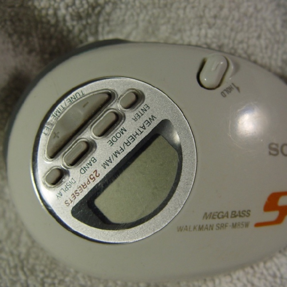 Sony Walkman SRF-M85W AM/FM Mega Bass Weather W/ Headphones Both Tested Working